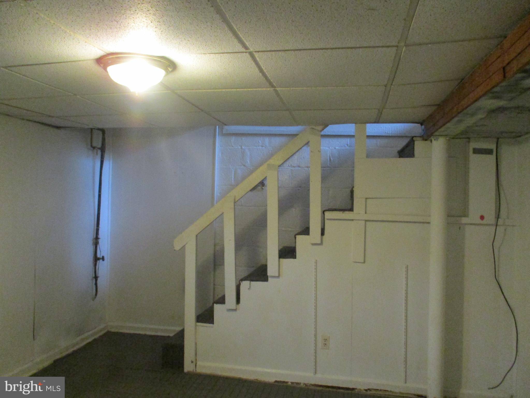 MONROE - Residential Lease