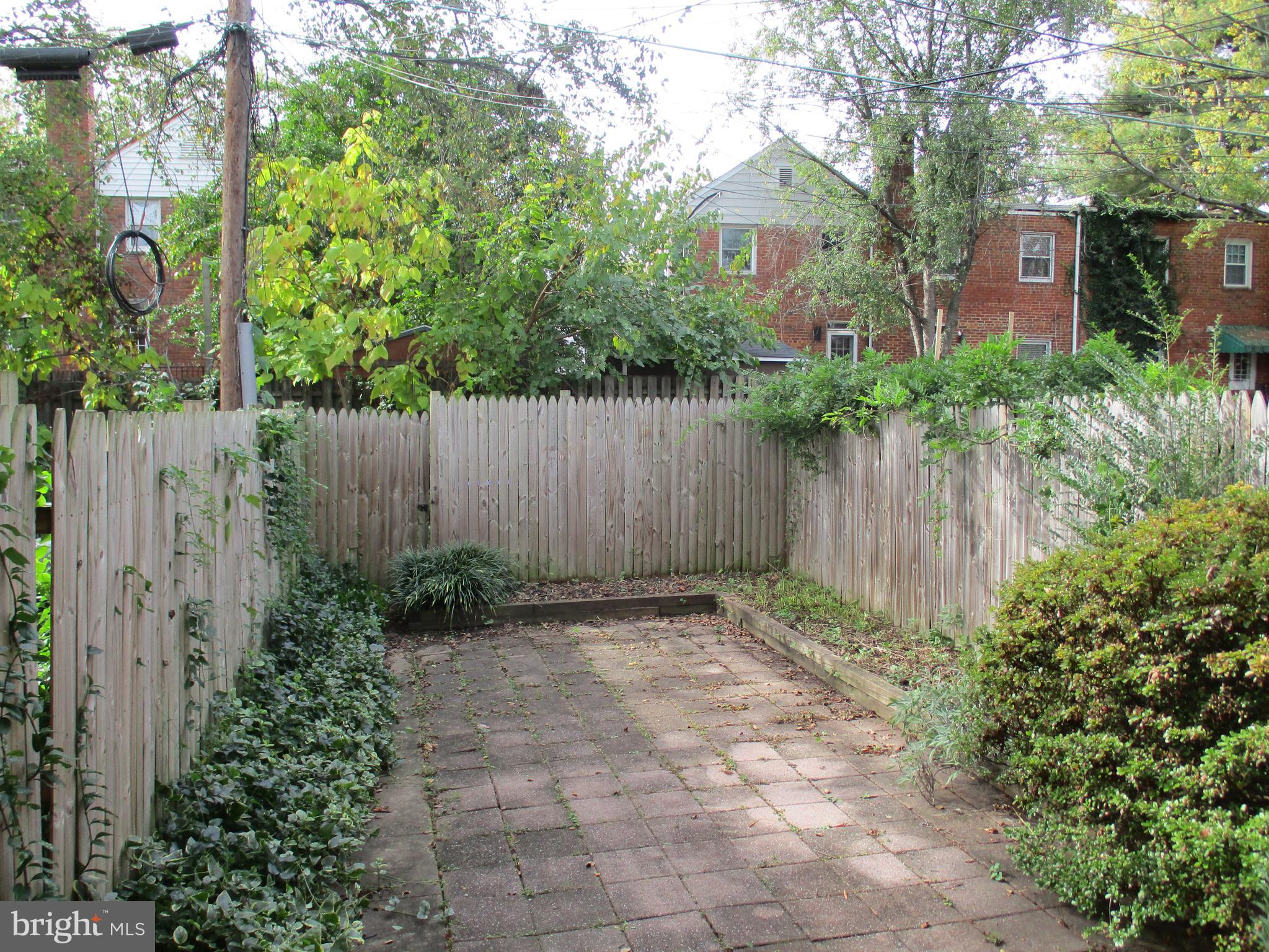 MONROE - Residential Lease