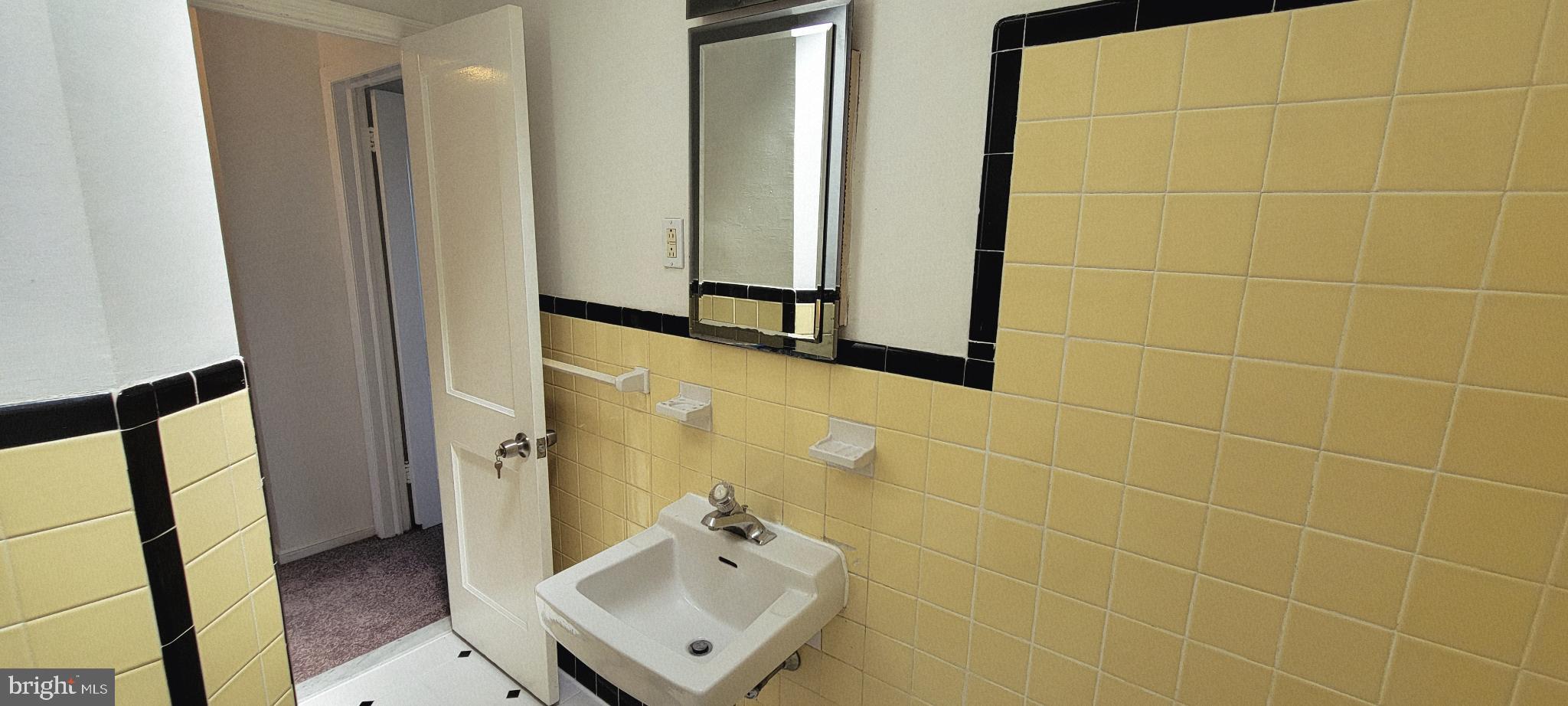 DELMAR VILLAGE - Residential