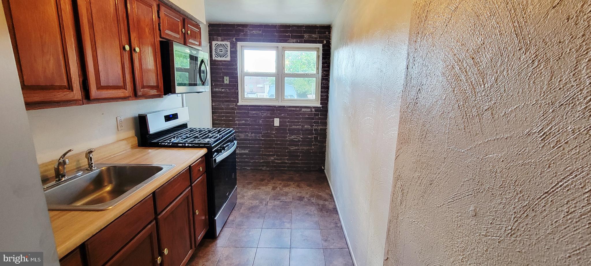 DELMAR VILLAGE - Residential