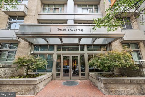 811 4TH STREET NW 703 WASHINGTON DC 20001