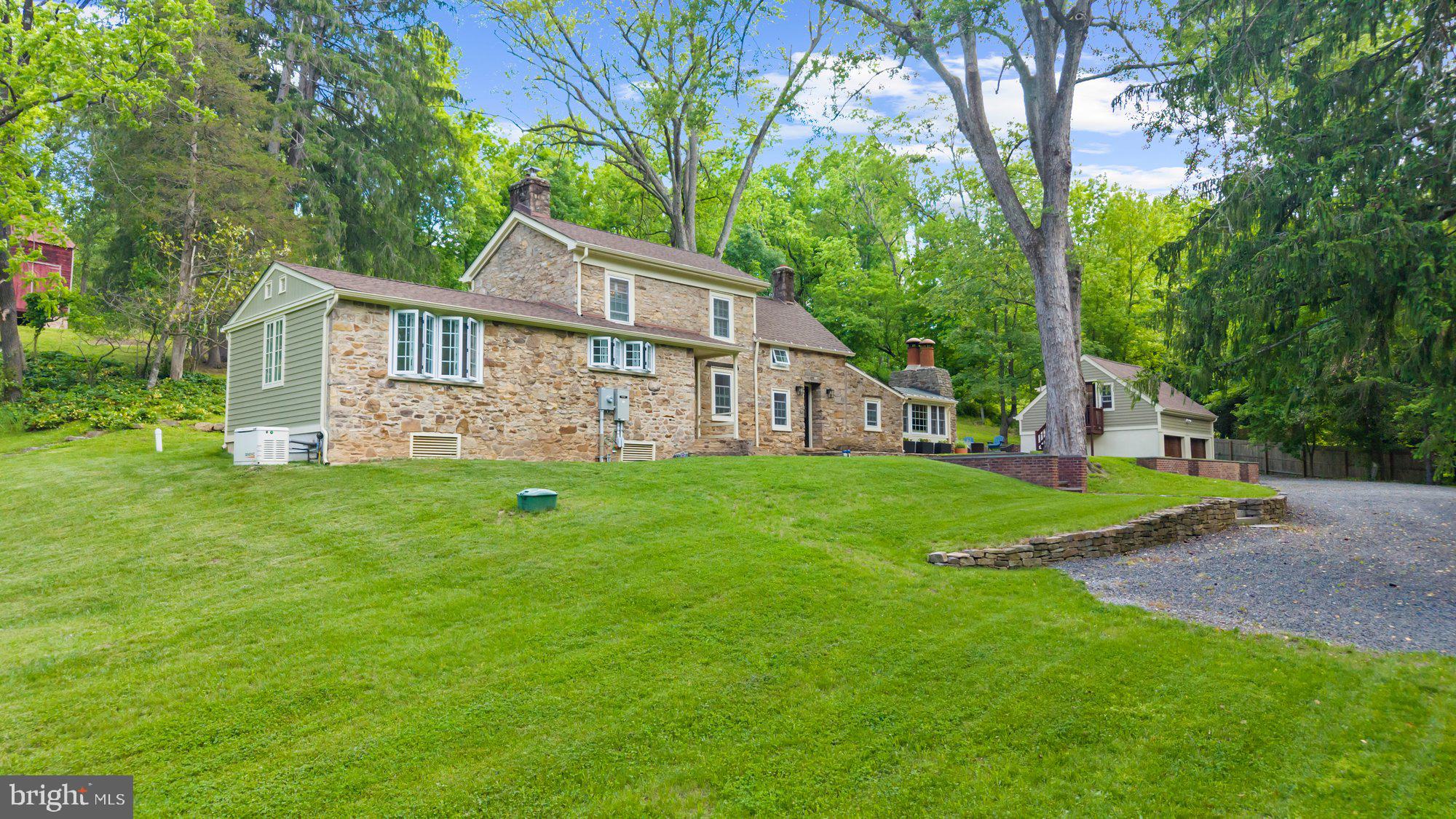 37 BROOKVILLE HOLLOW ROAD