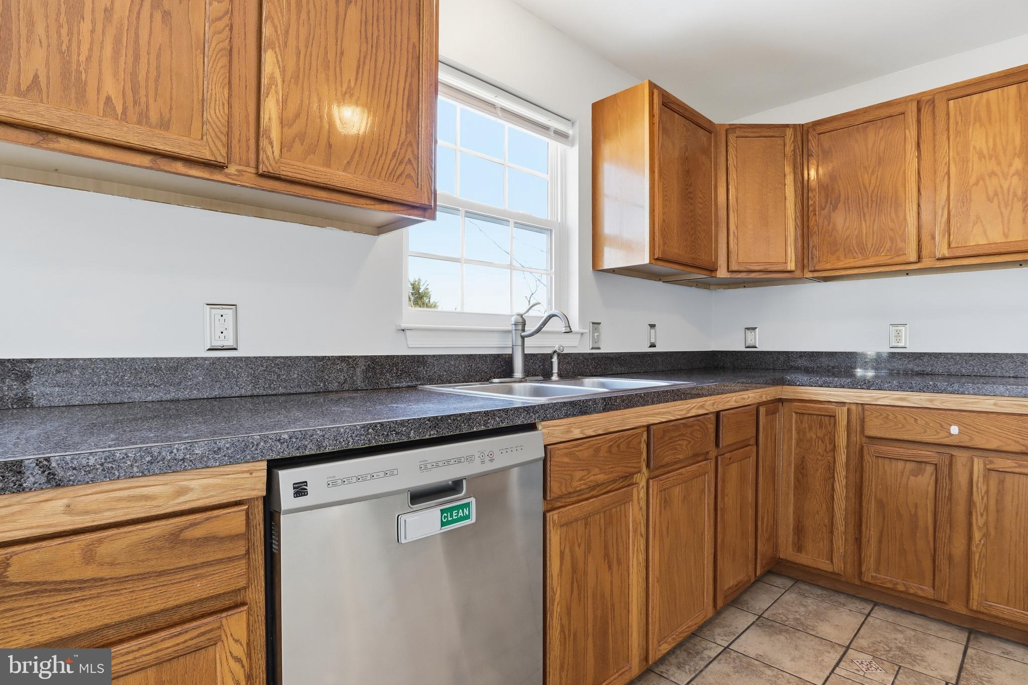 EAST MANCHESTER - Residential