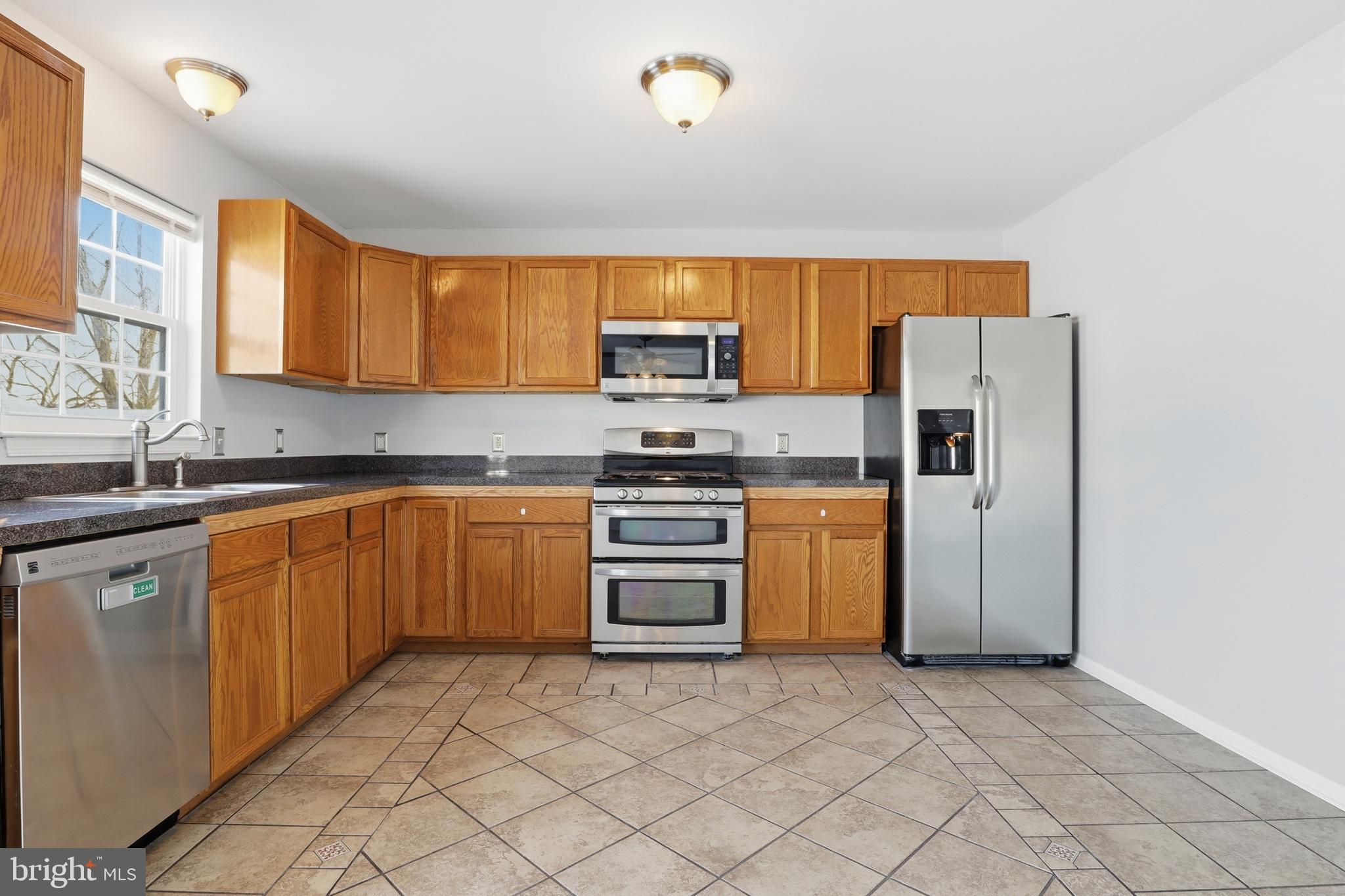 EAST MANCHESTER - Residential