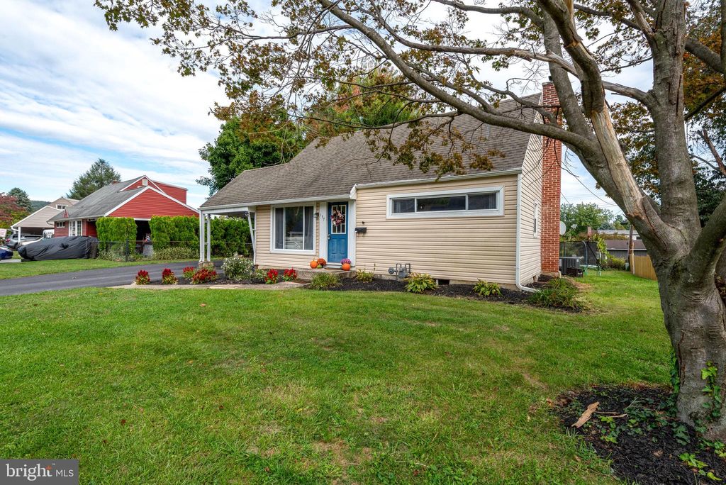 Photo of 157 Sylvan Drive, YORK, PA 17402 (MLS # PAYK2091806)