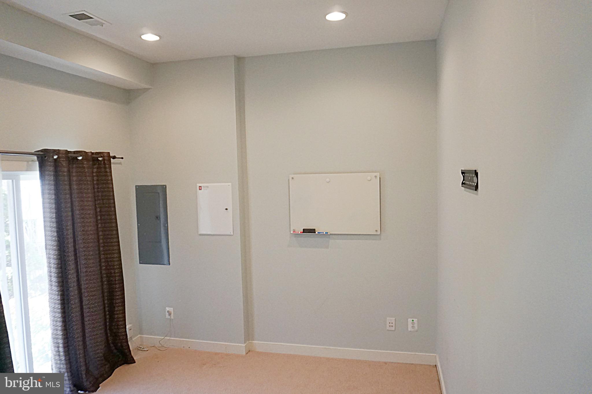 CENTERPOINTE - Residential Lease