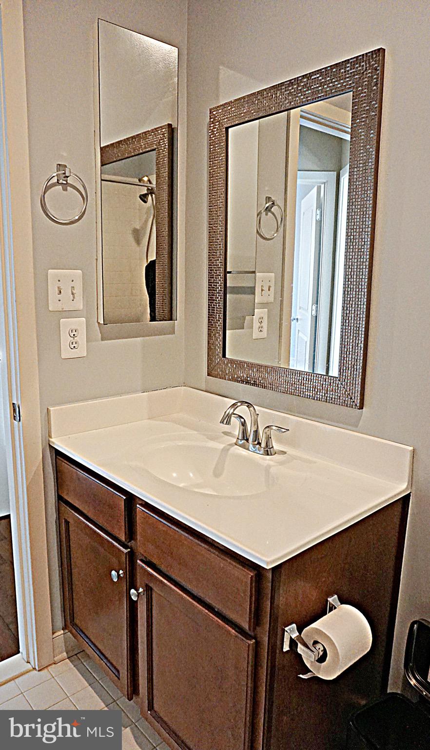 CENTERPOINTE - Residential Lease