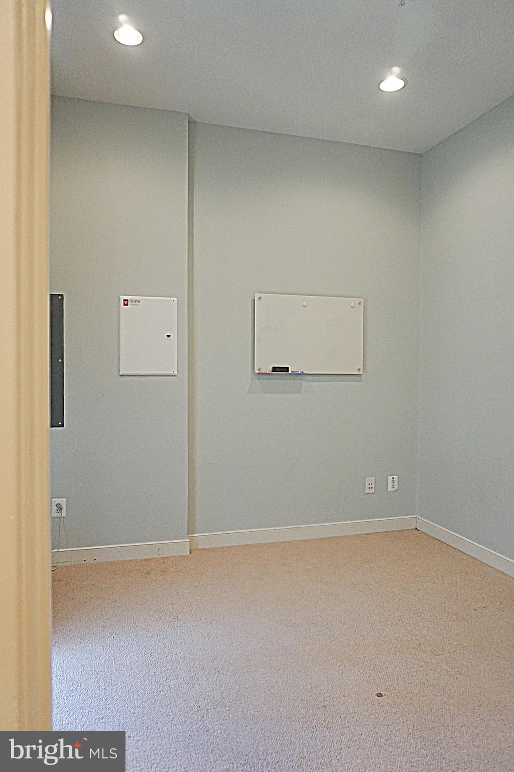 CENTERPOINTE - Residential Lease