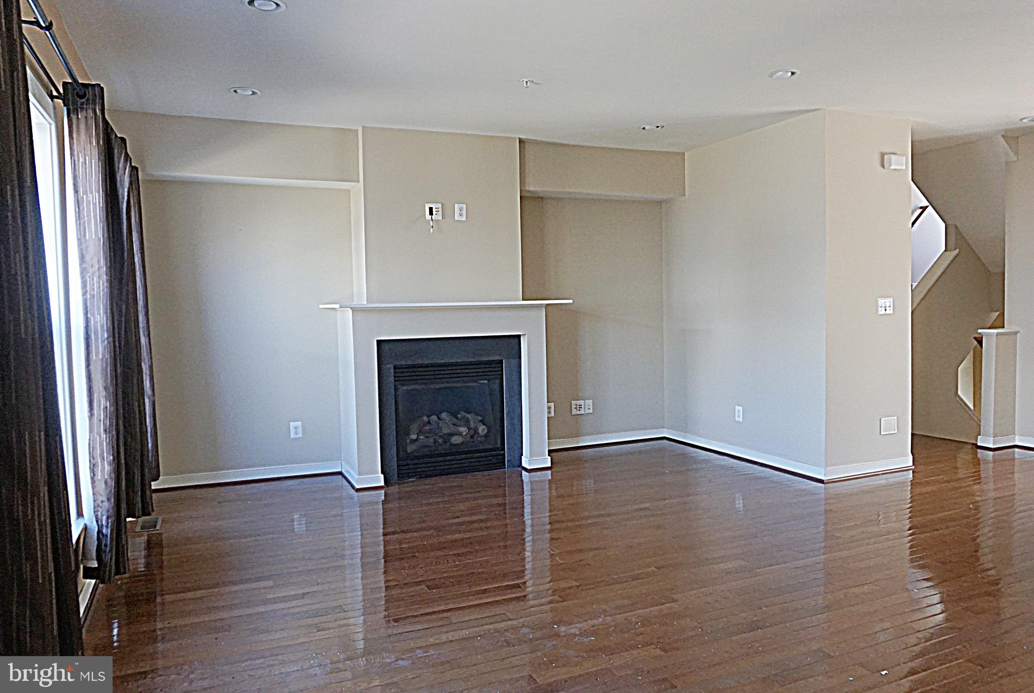 CENTERPOINTE - Residential Lease