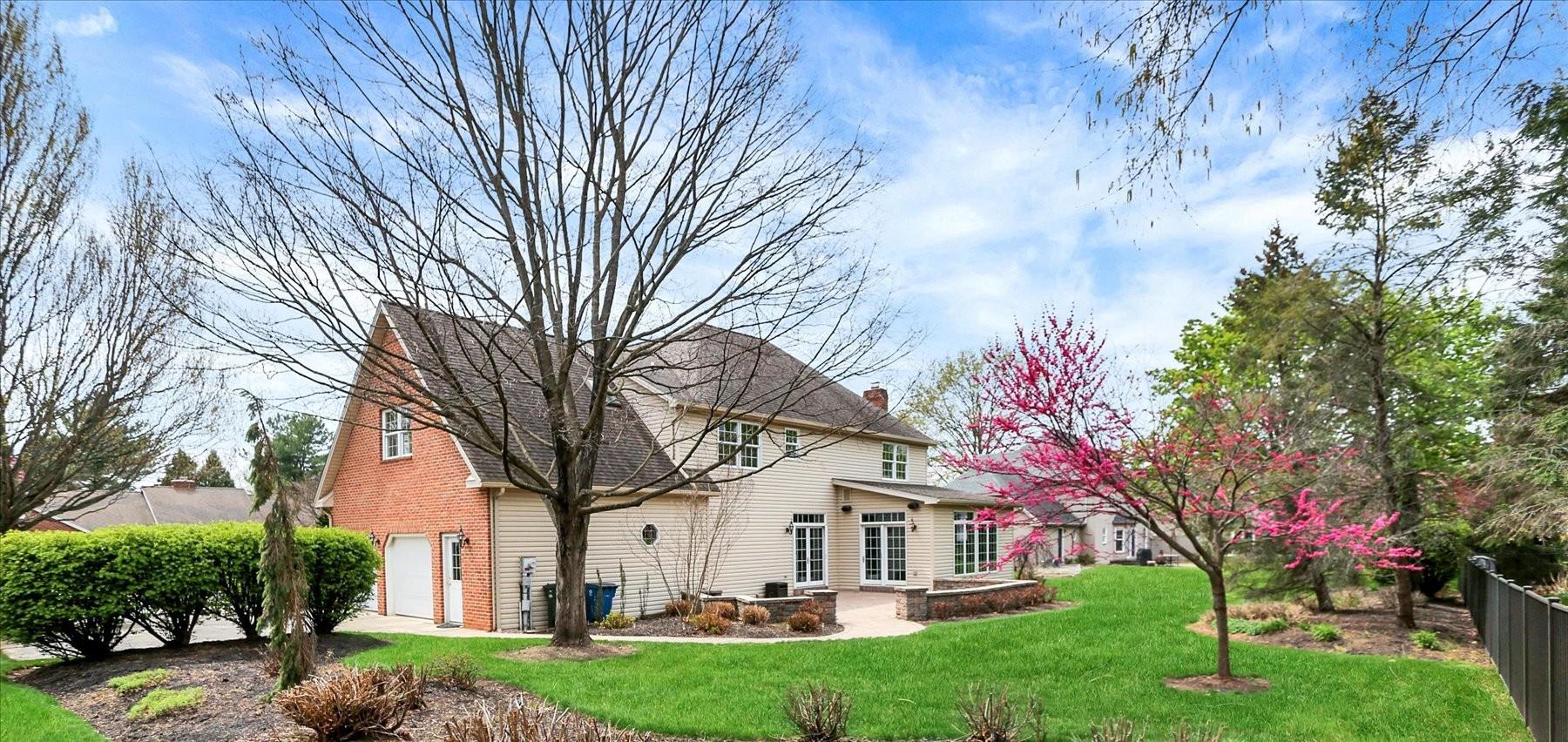 MEADOWVIEW ESTATES - Residential