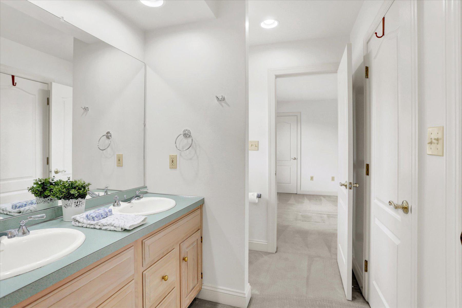 MEADOWVIEW ESTATES - Residential