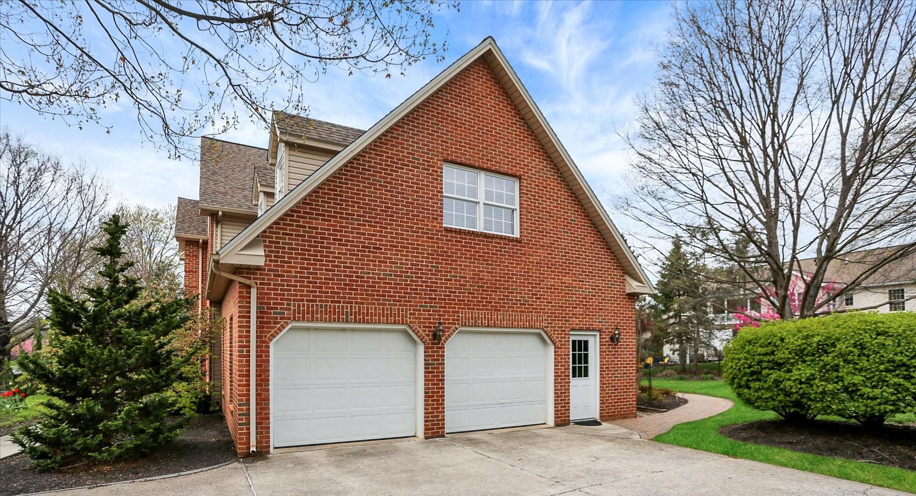 1785 SUMMERFIELD DRIVE