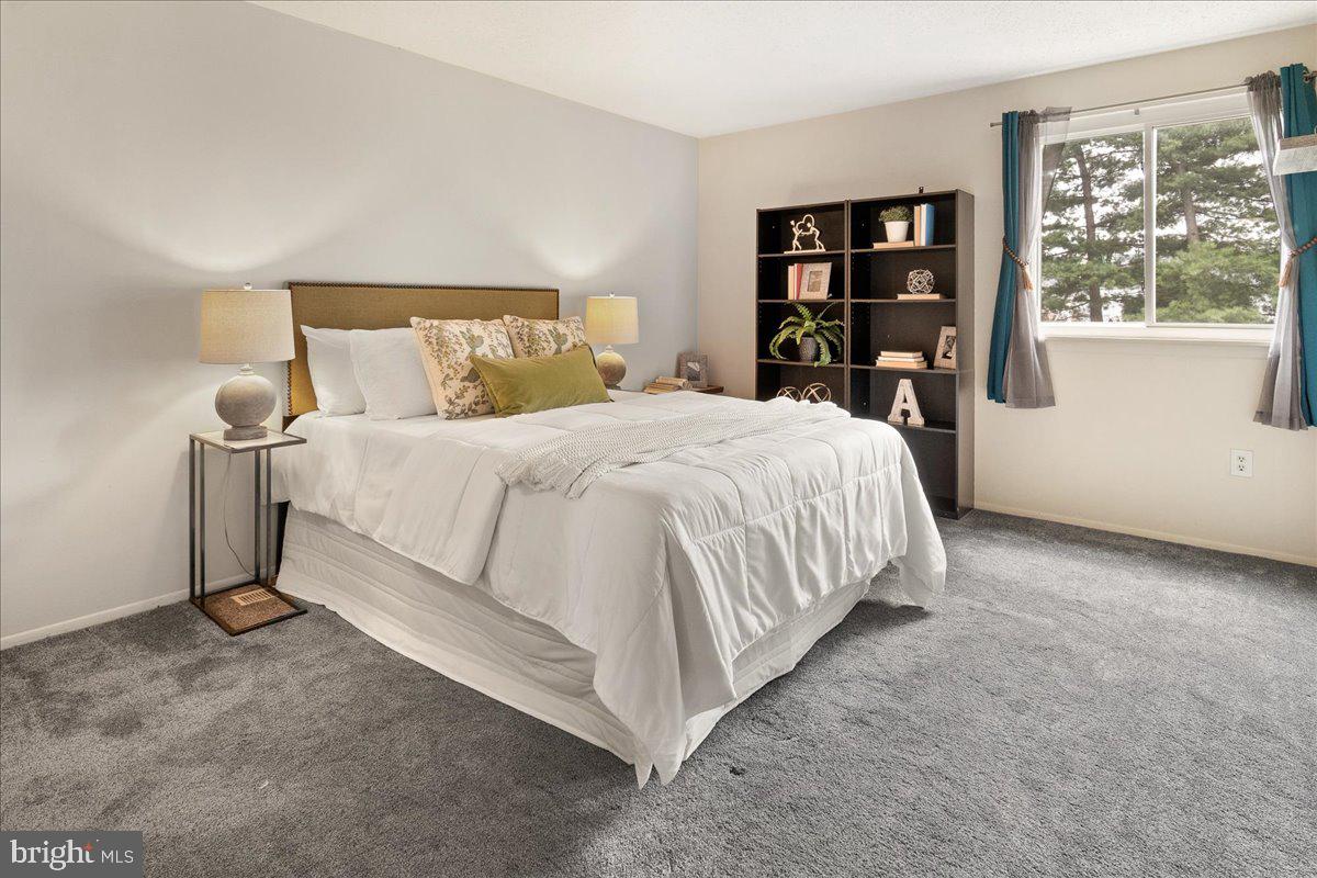 COUNTRYSIDE - Residential