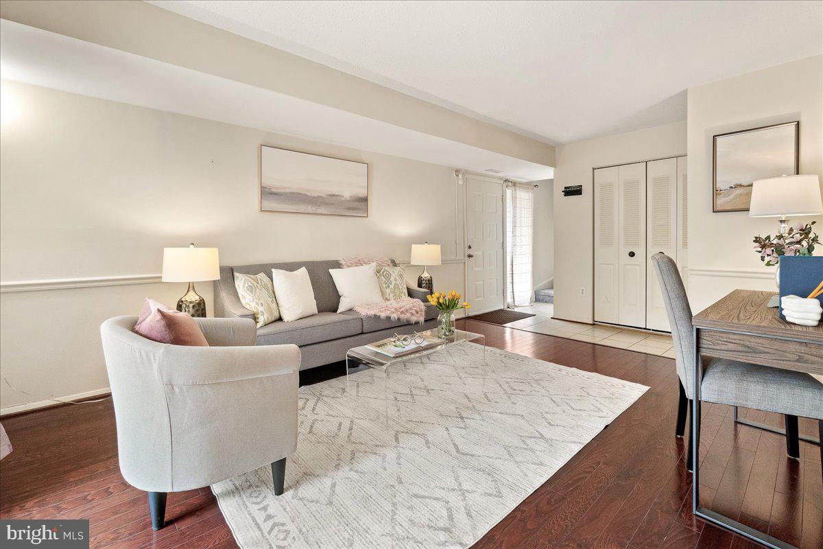 COUNTRYSIDE - Residential