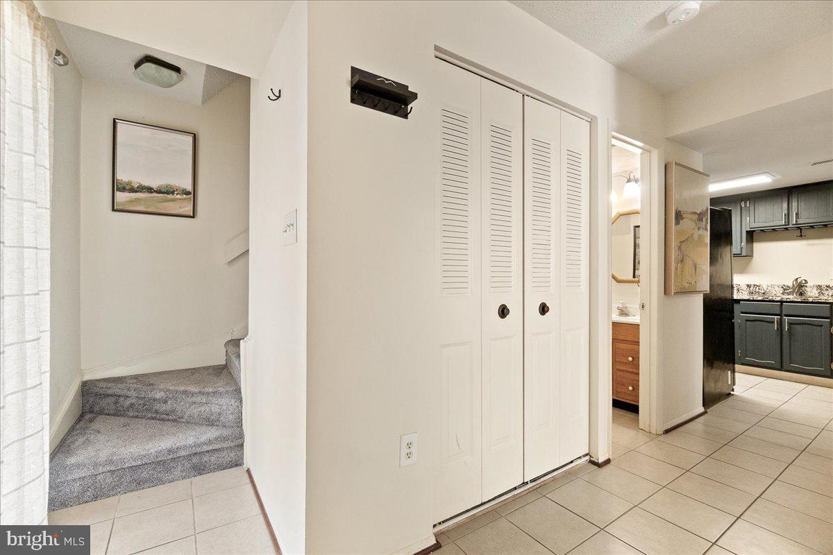 COUNTRYSIDE - Residential