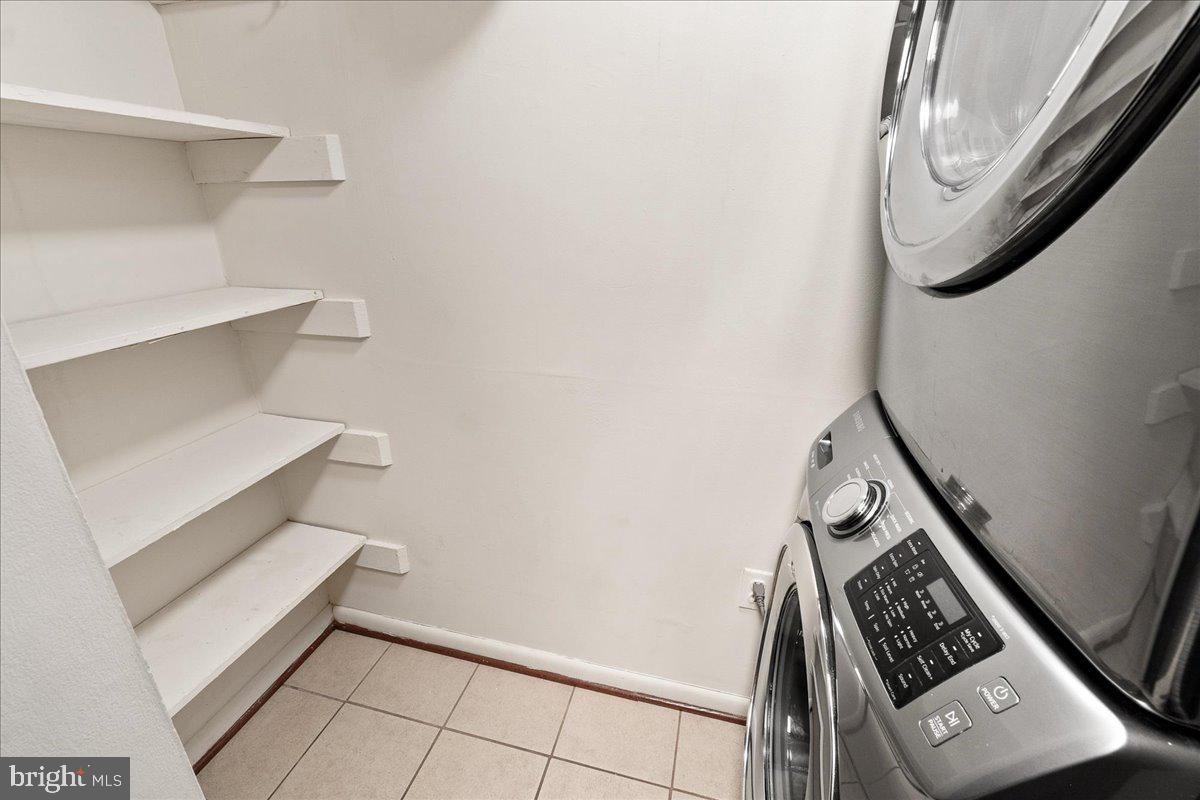 COUNTRYSIDE - Residential