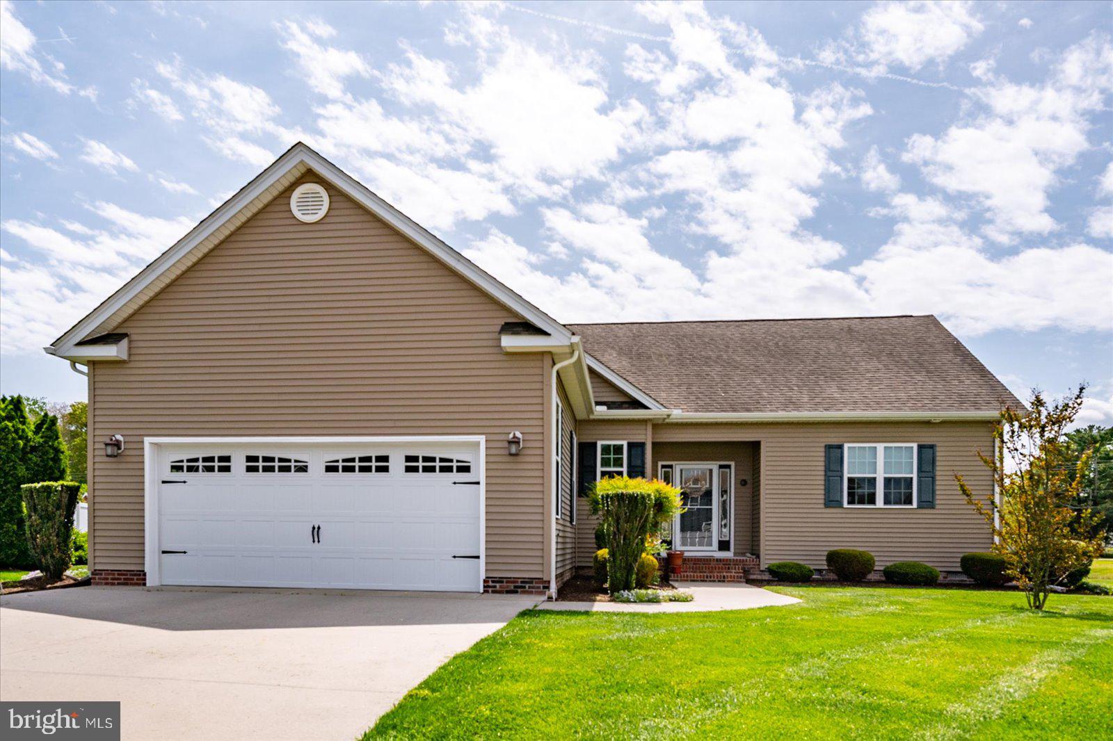 HUNT CLUB SOUTH - Residential