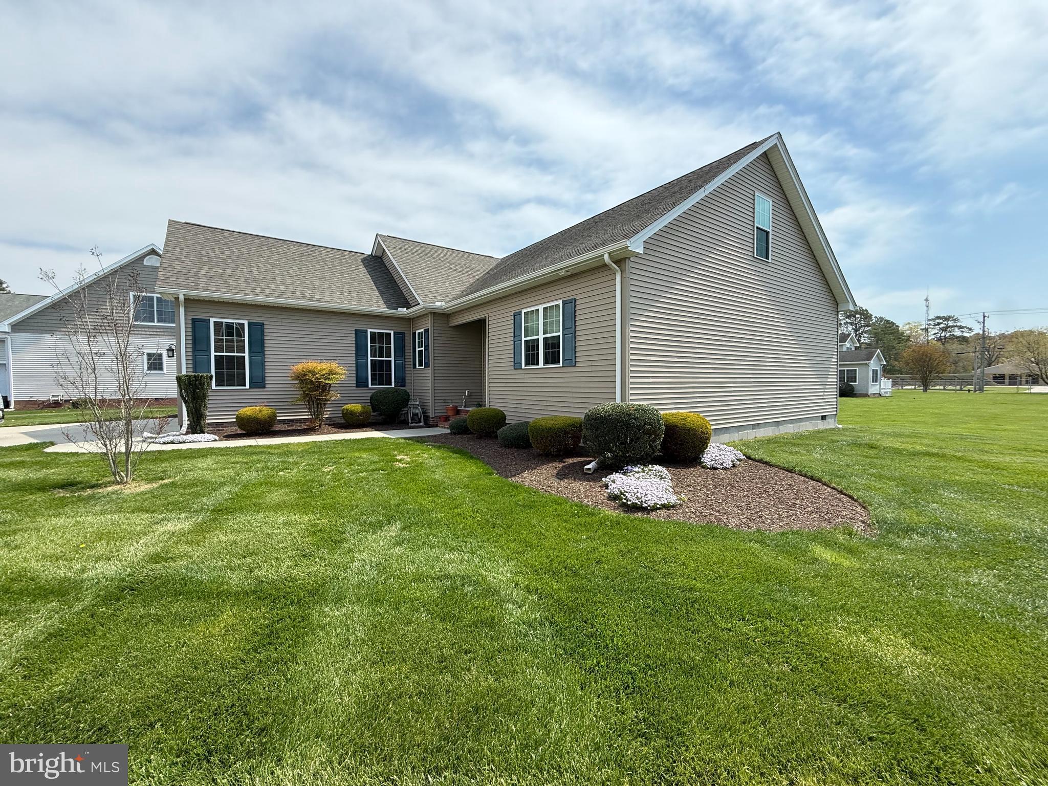 HUNT CLUB SOUTH - Residential