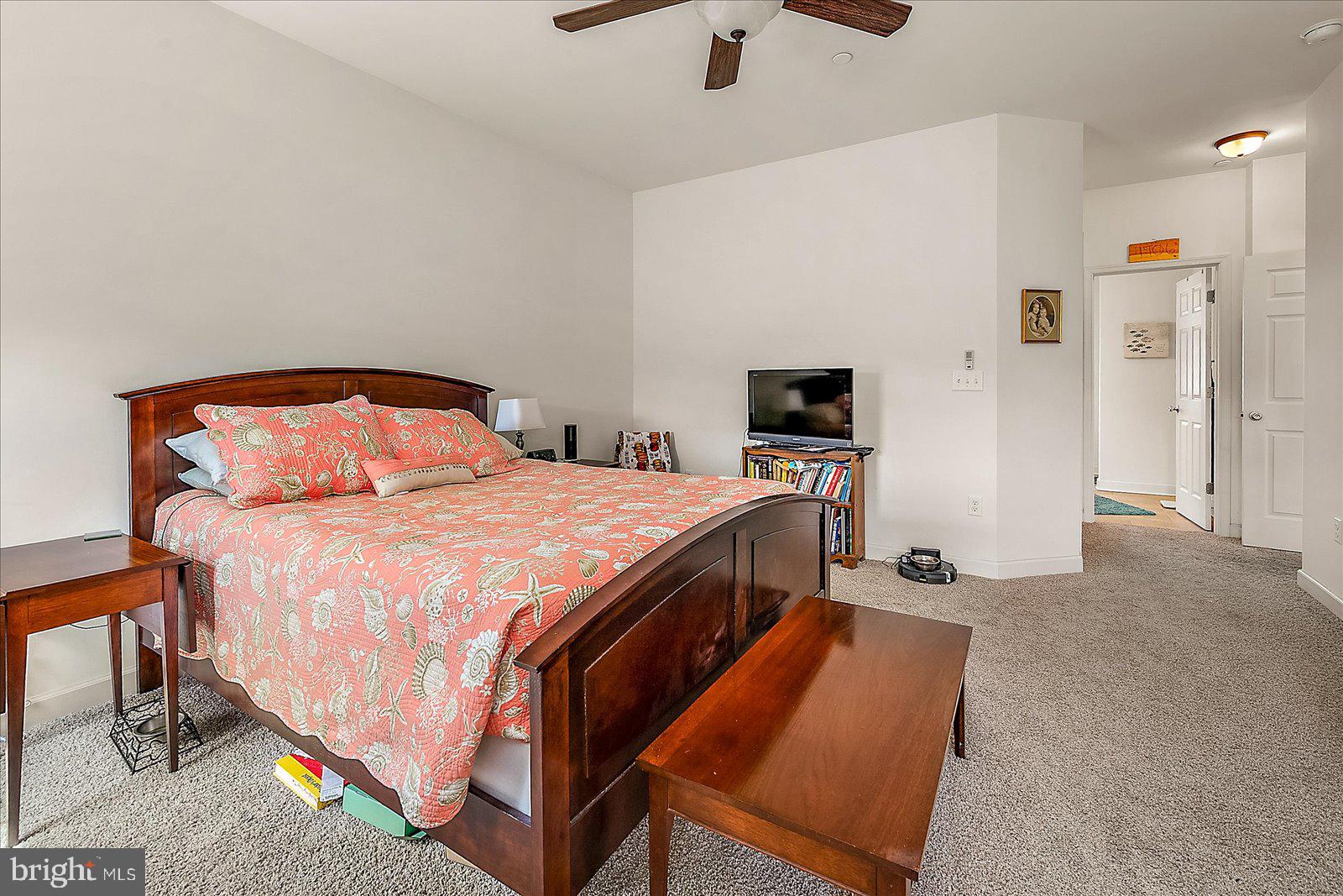 HUNT CLUB SOUTH - Residential