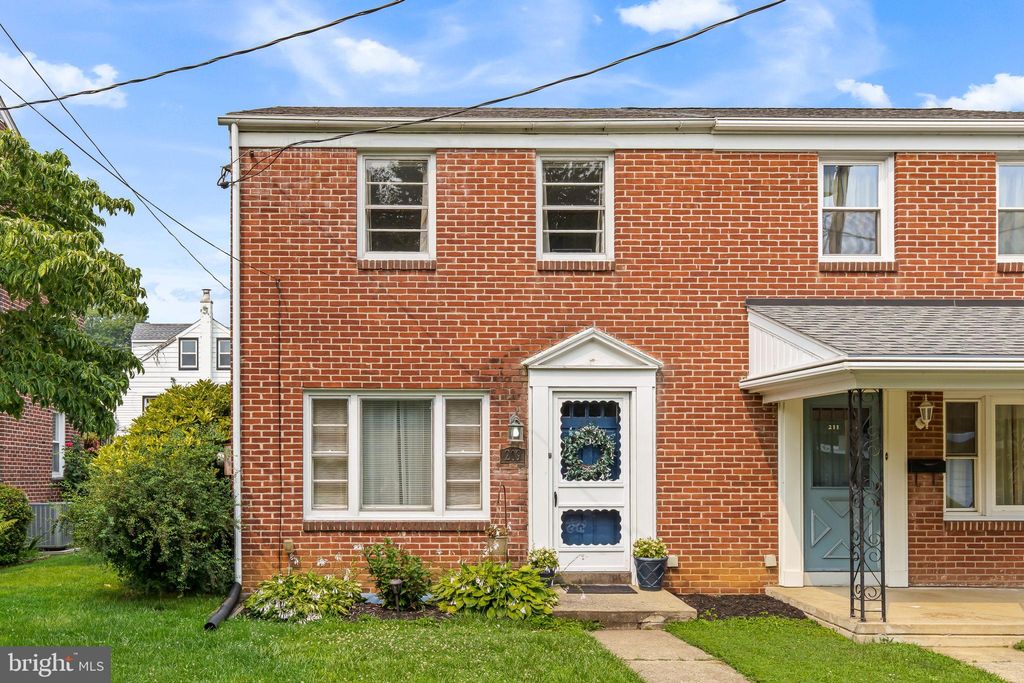 Photo of 209 EUCLID AVE, LANCASTER, PA 17603 (MLS # PALA2037846)
