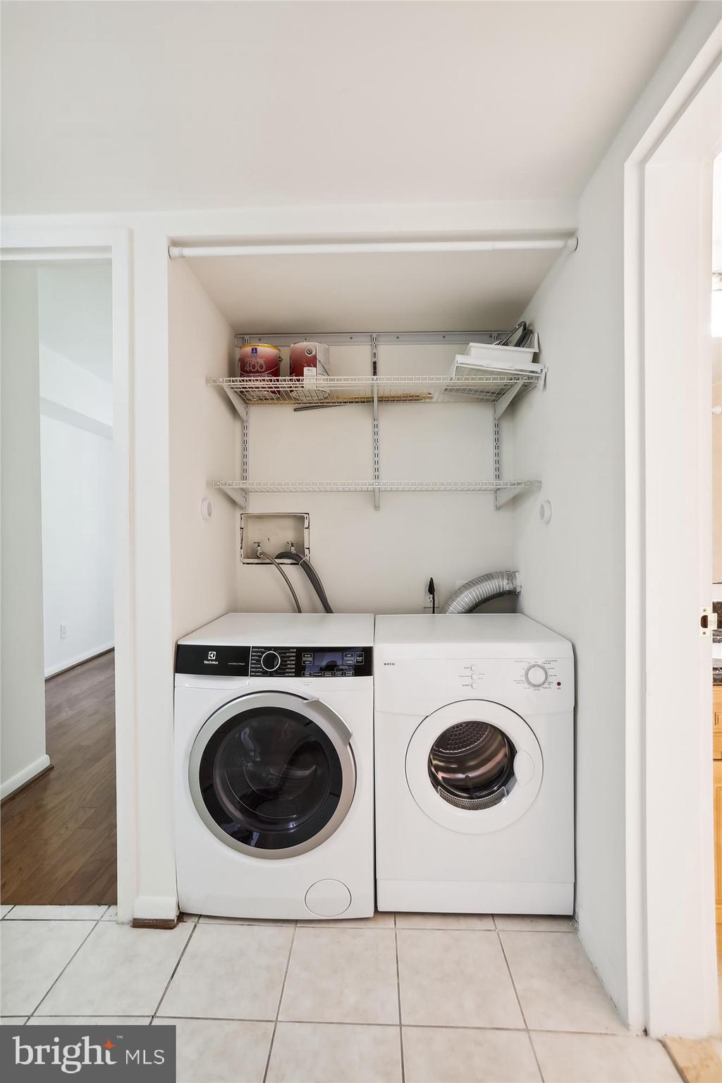 SHADOWOOD - Residential Lease