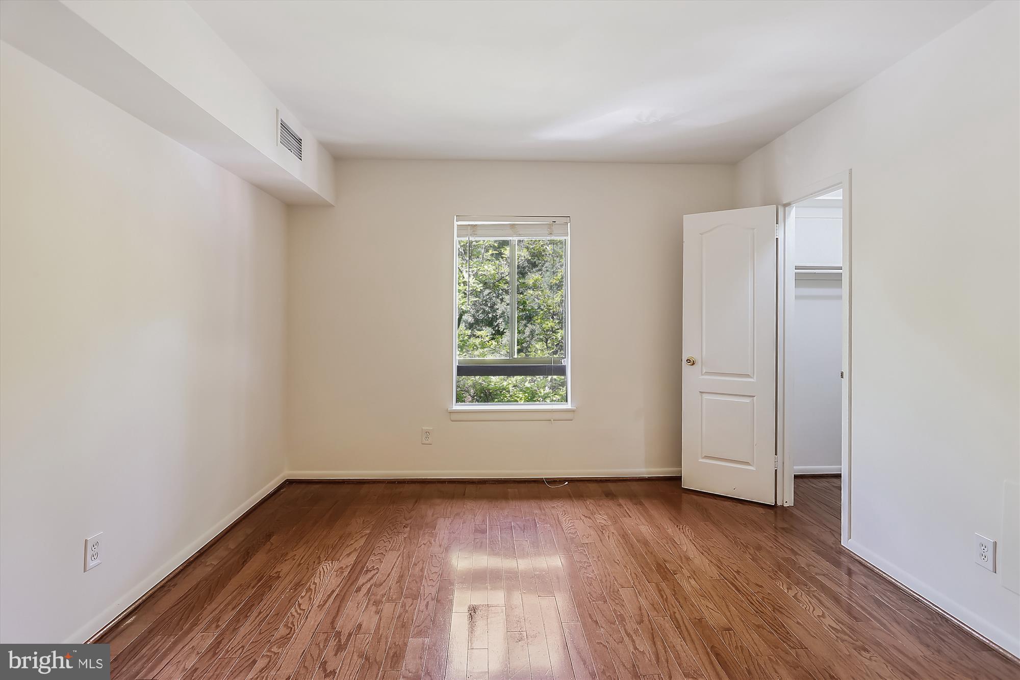 SHADOWOOD - Residential Lease