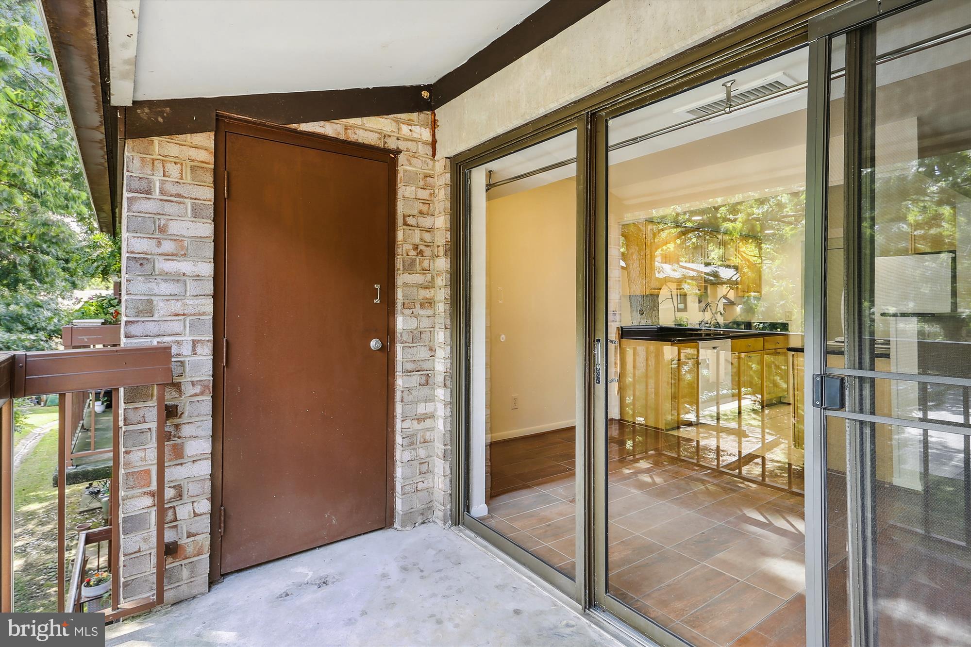 SHADOWOOD - Residential Lease