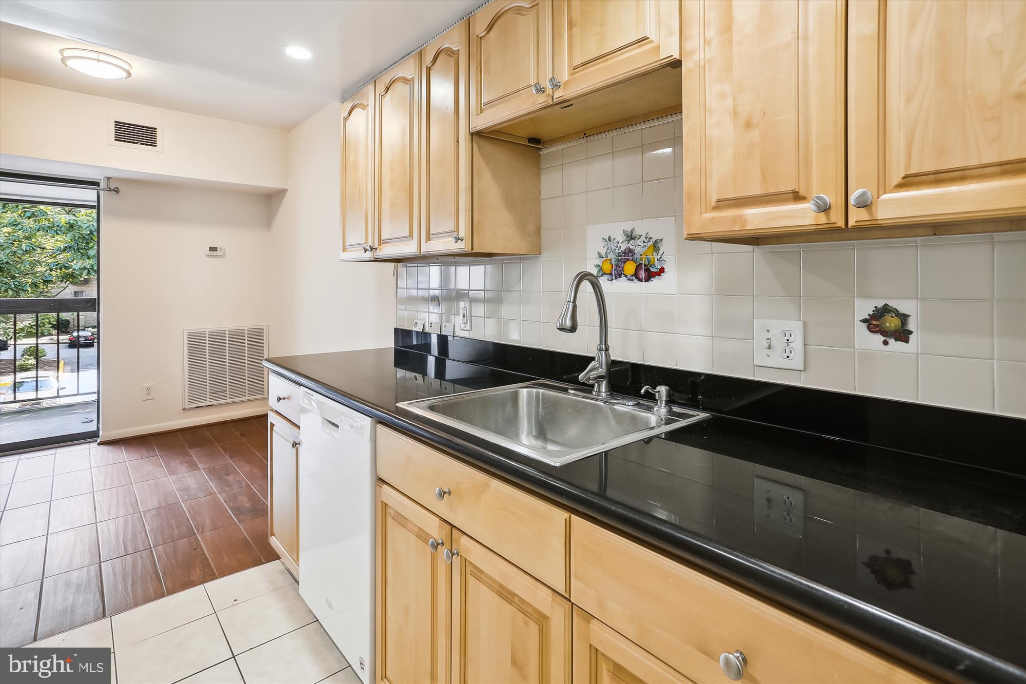 SHADOWOOD - Residential Lease