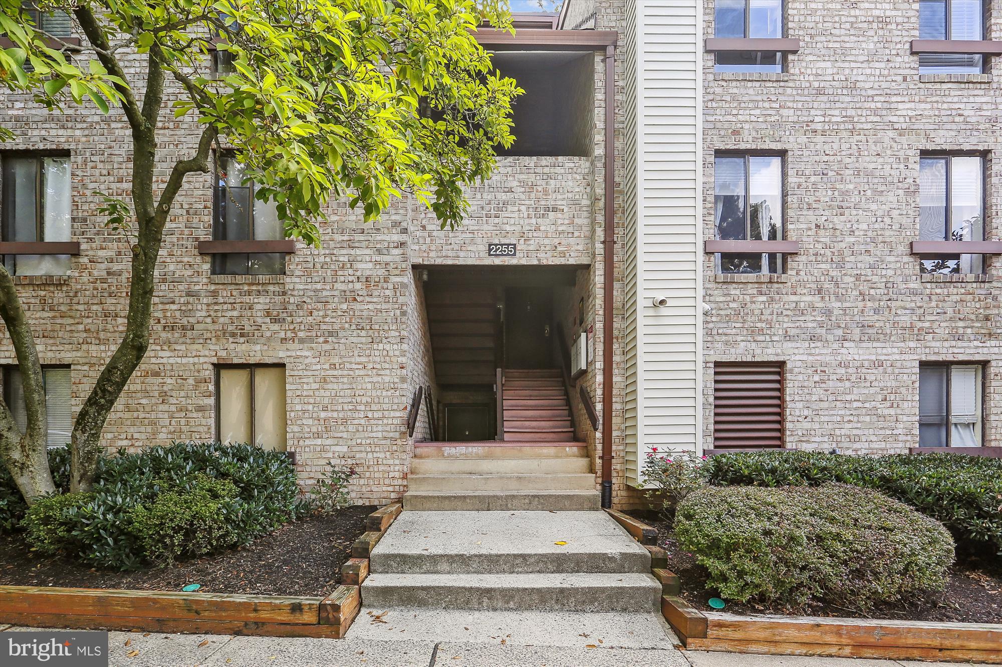 SHADOWOOD - Residential Lease