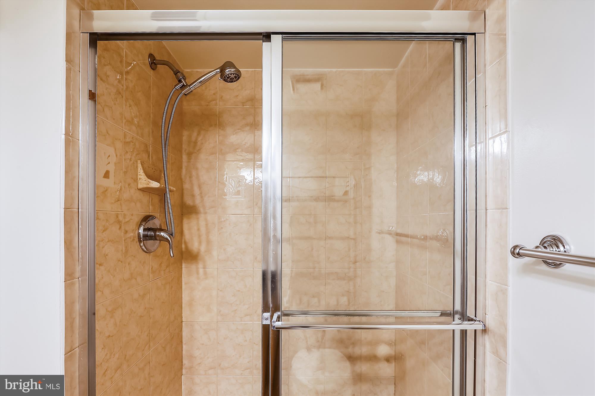 SHADOWOOD - Residential Lease