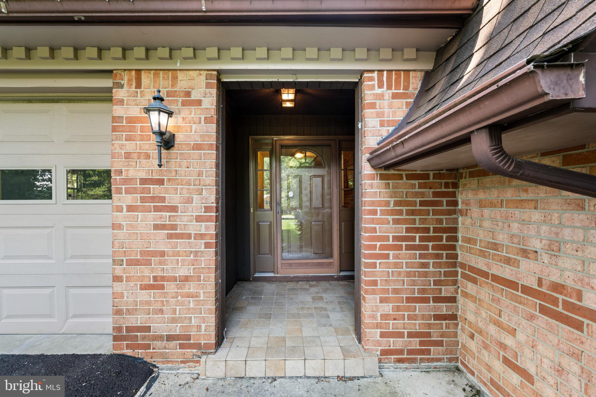 9242 MIMOSA DRIVE