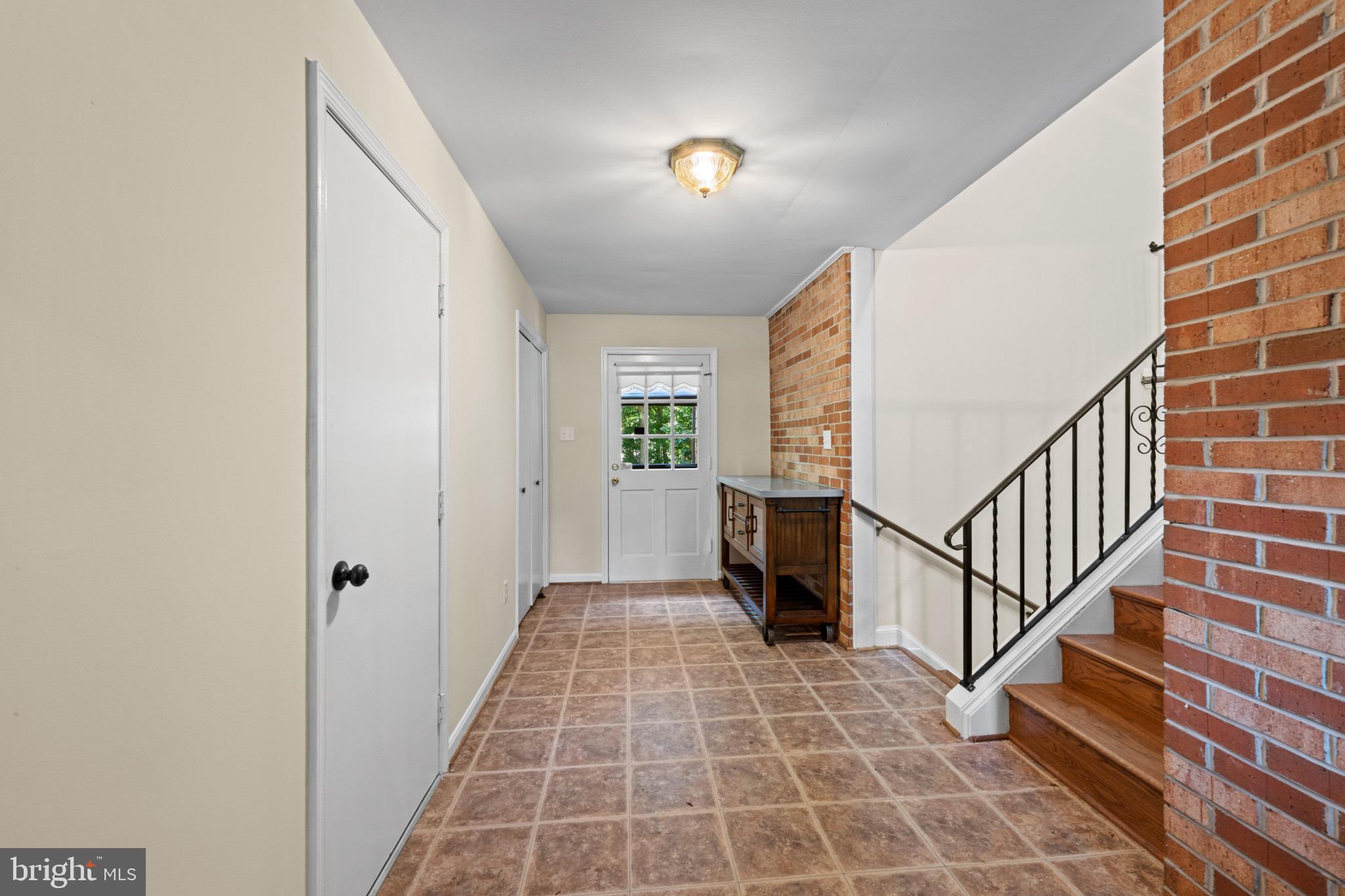 9242 MIMOSA DRIVE