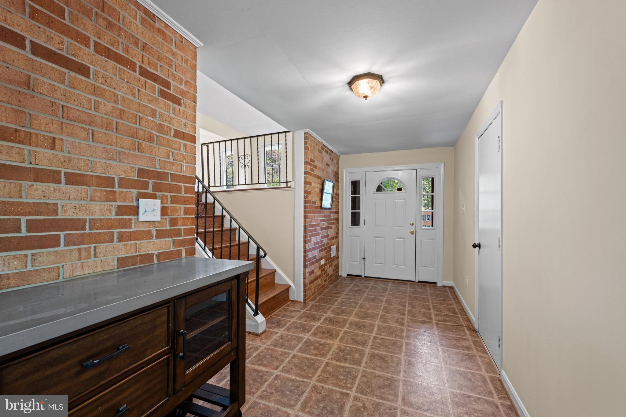 9242 MIMOSA DRIVE