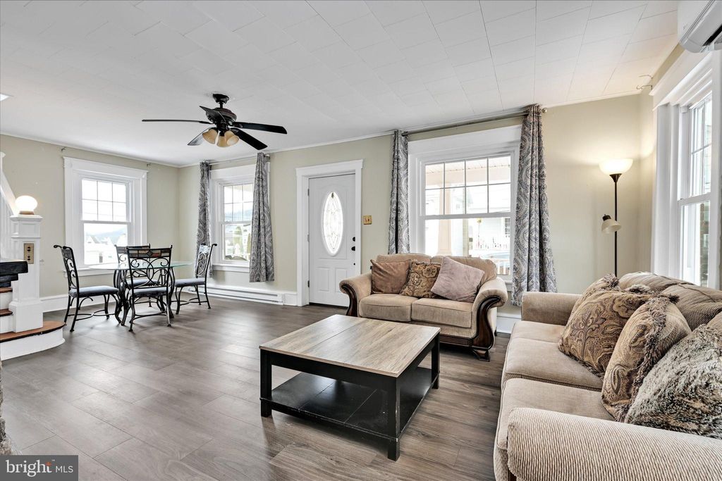 Photo of 302 Fleet Street, POTTSVILLE, PA 17901 (MLS # PASK2024910)