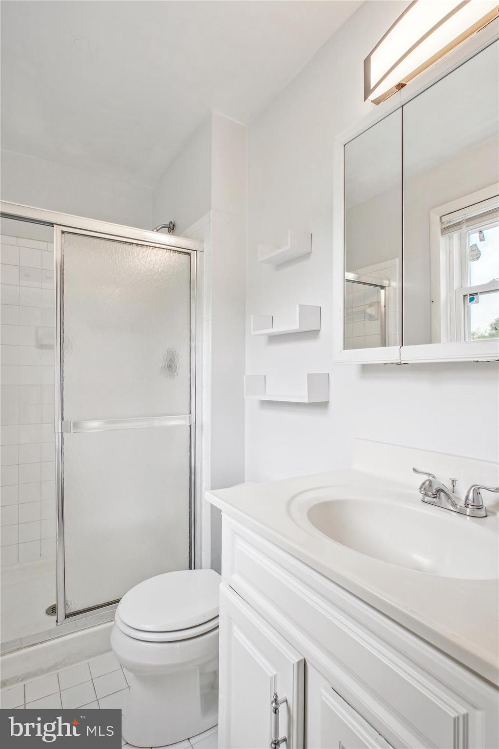 BEVERLY HILLS - Residential Lease