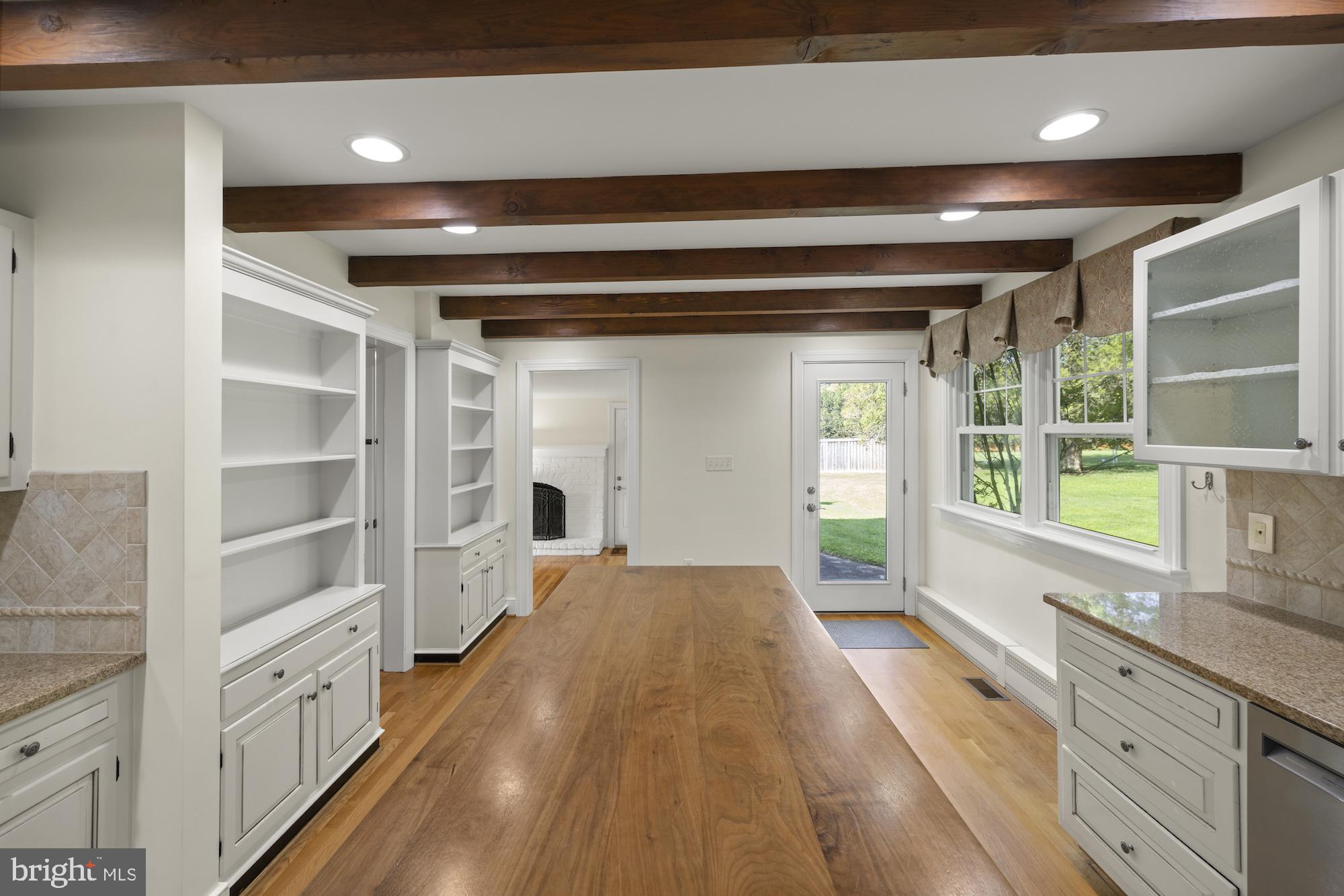 GREEN HILL FARM - Residential
