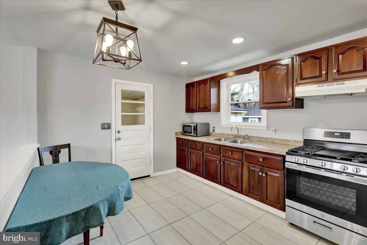 ANNVILLE - Residential