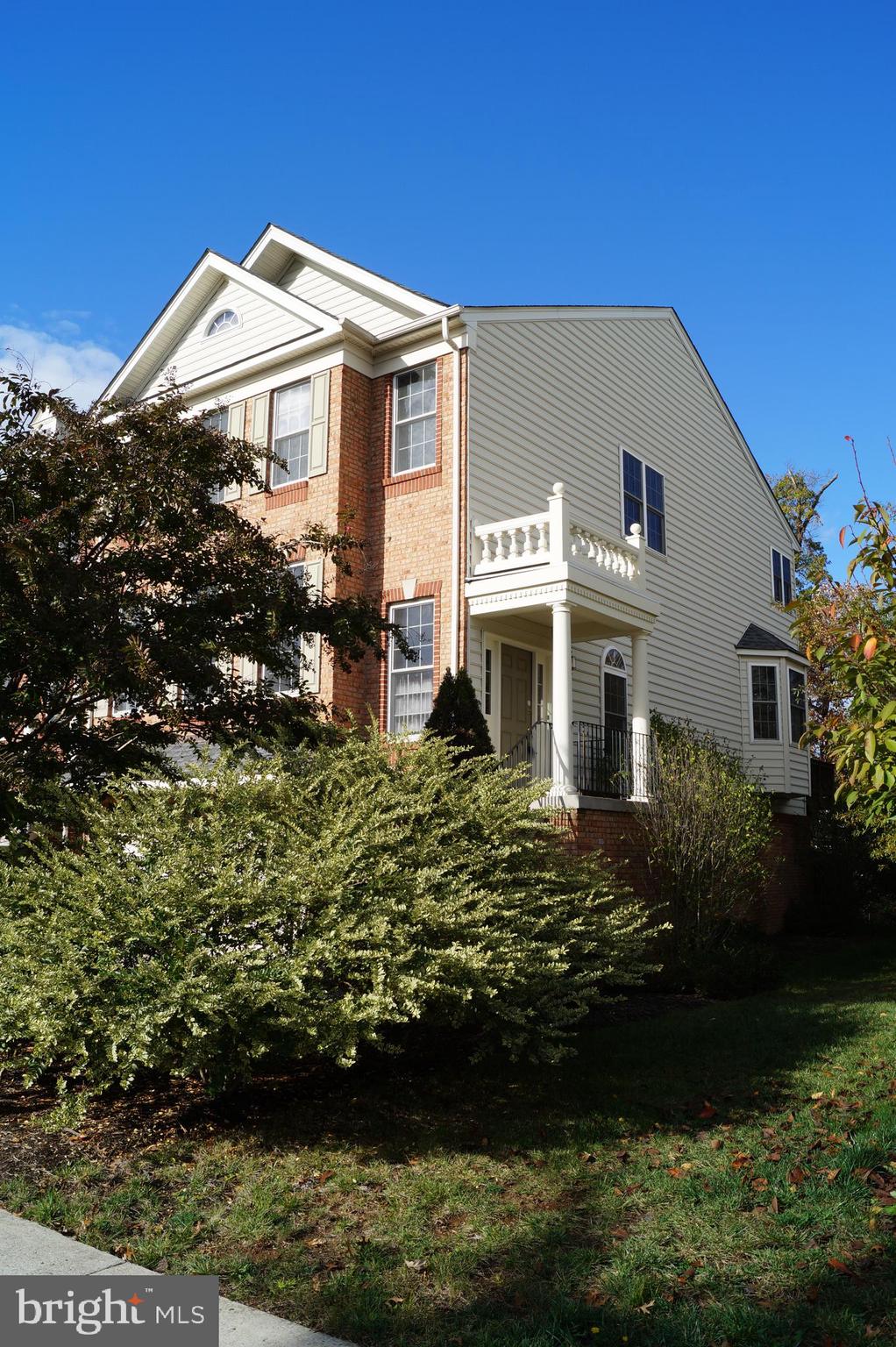 25575 AMERICA SQUARE