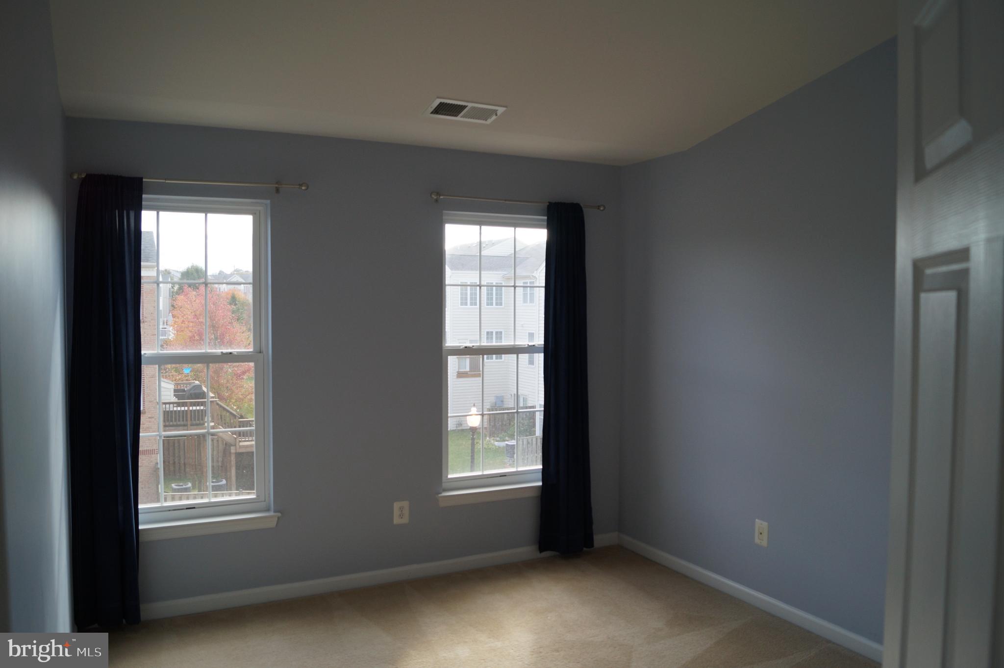 SOUTH RIDING - Residential Lease