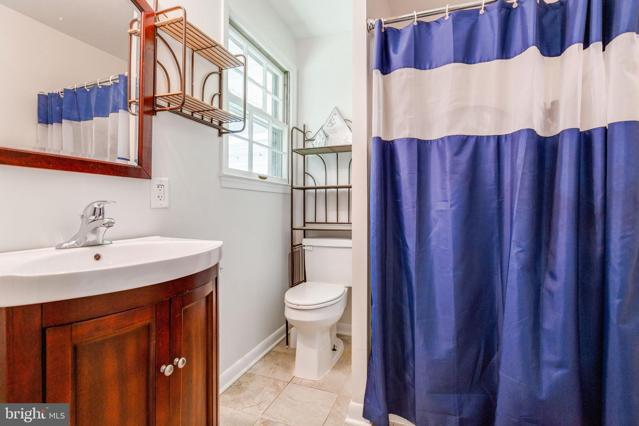 HILLENDALE - Residential Lease