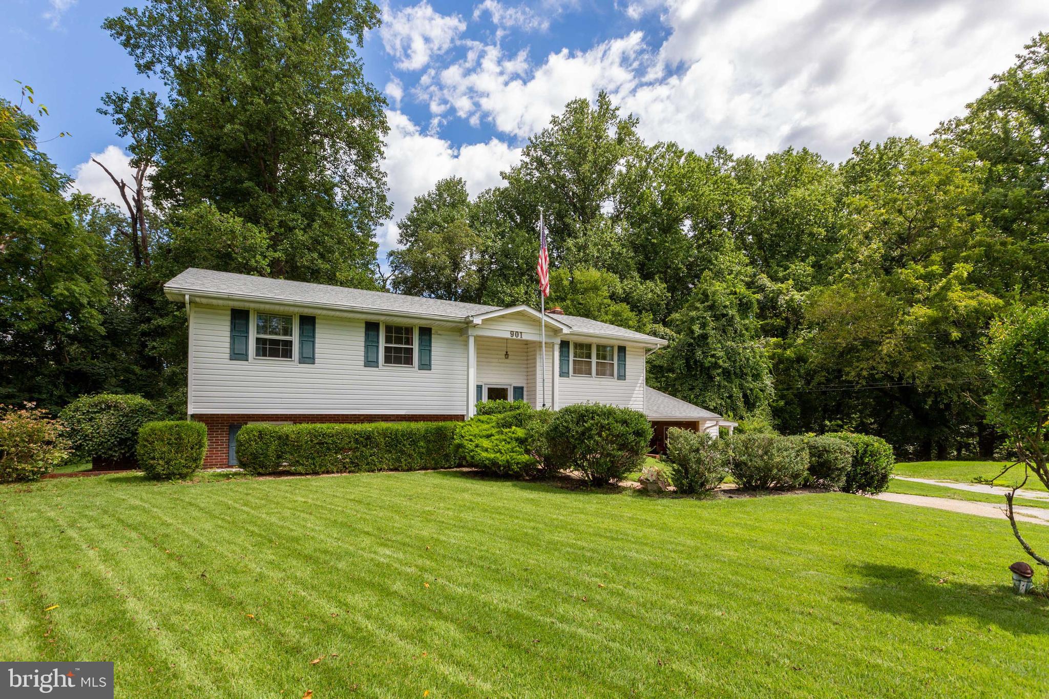 HILLENDALE - Residential Lease