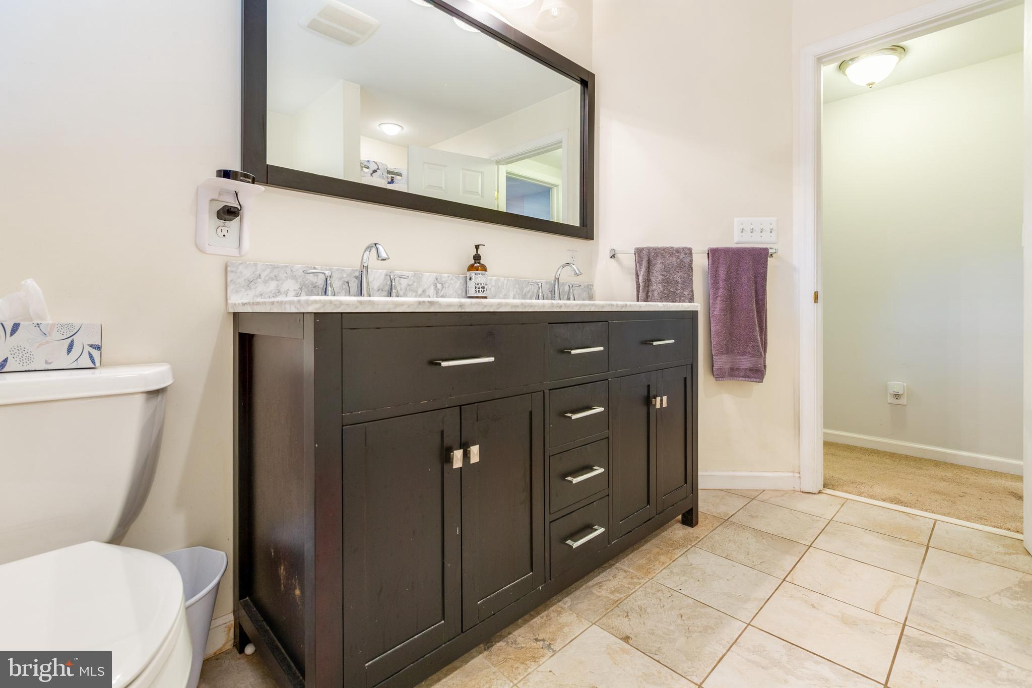 HILLENDALE - Residential Lease