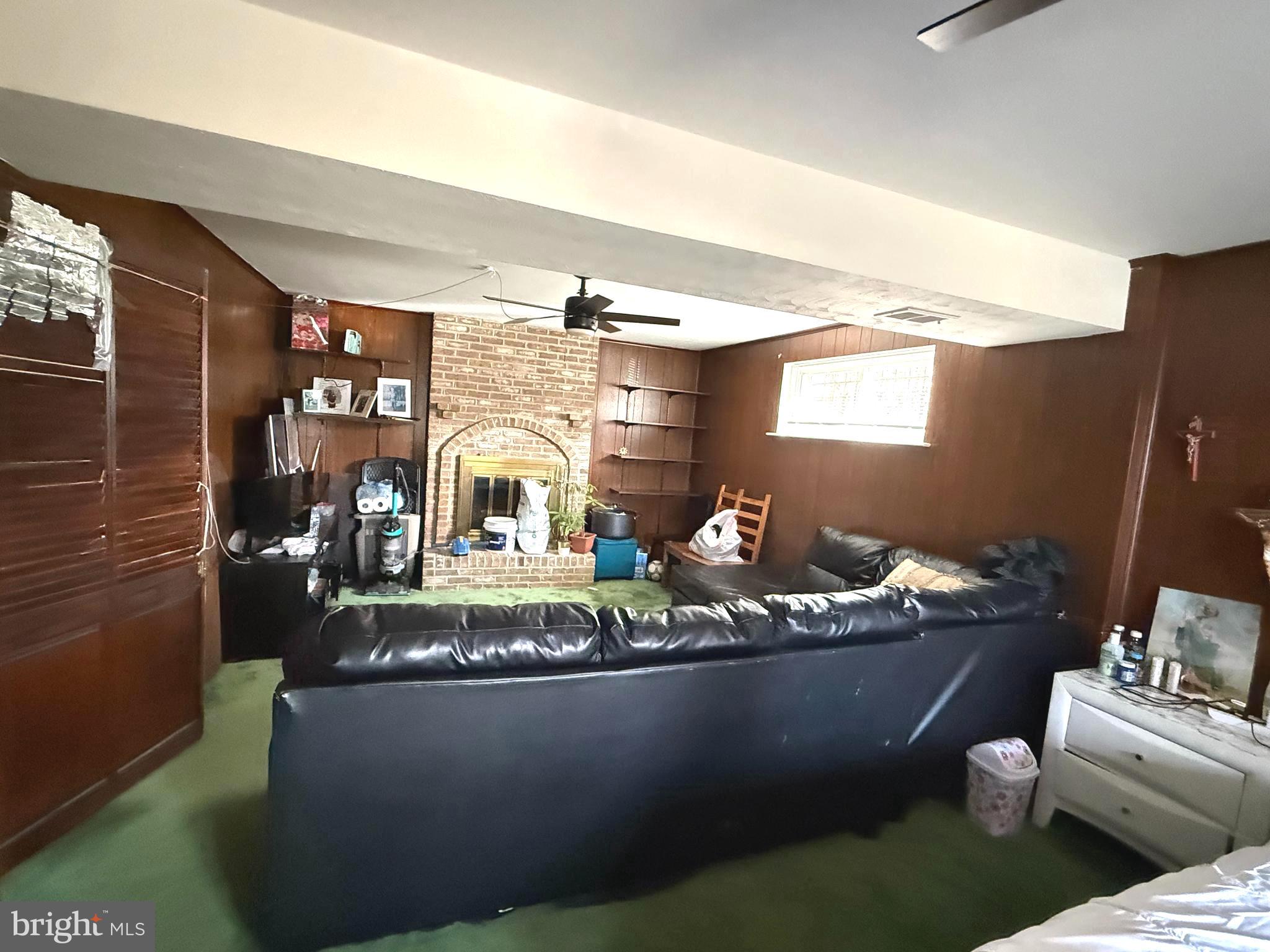 BEL PRE WOODS - Residential