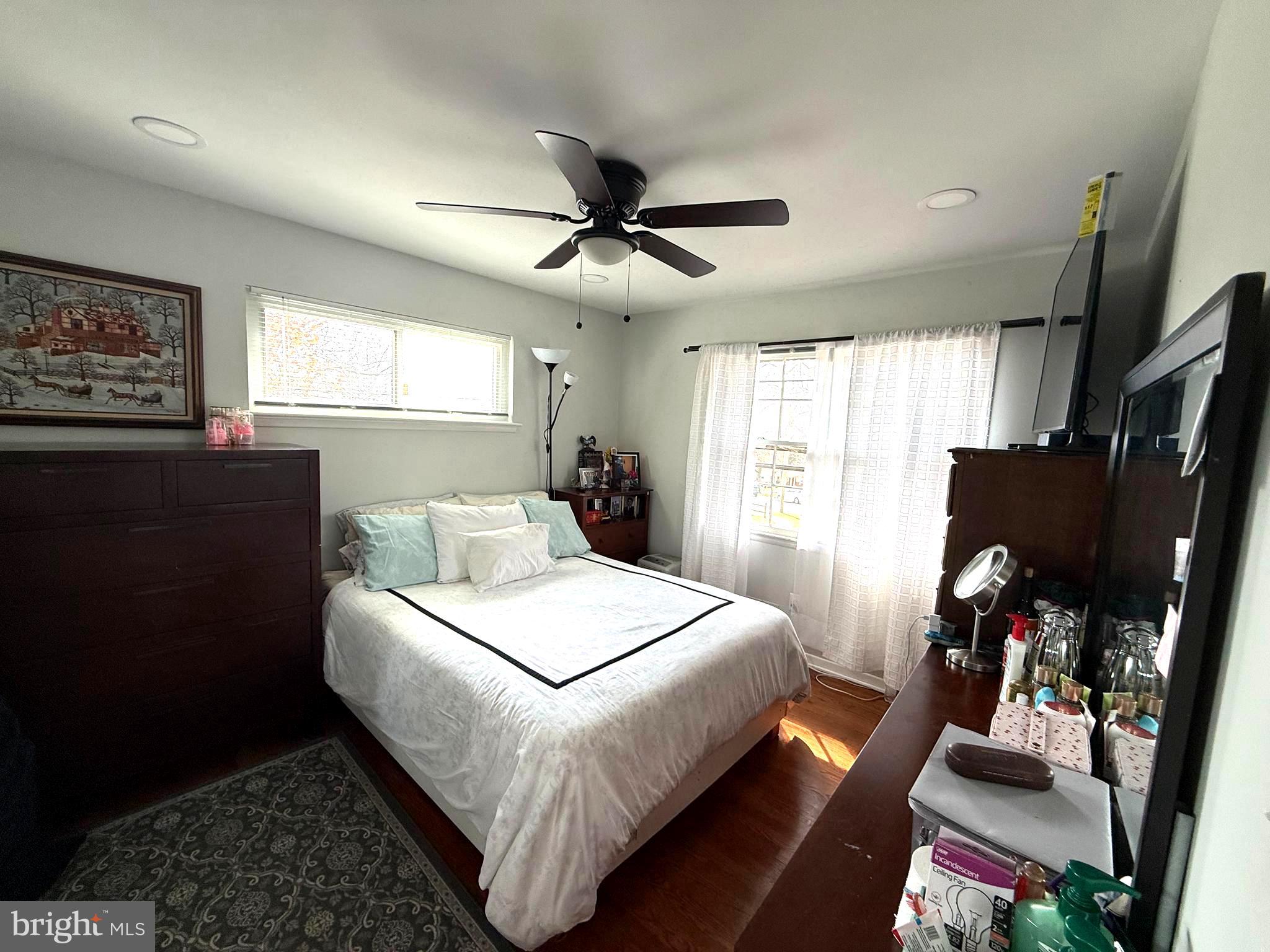 BEL PRE WOODS - Residential