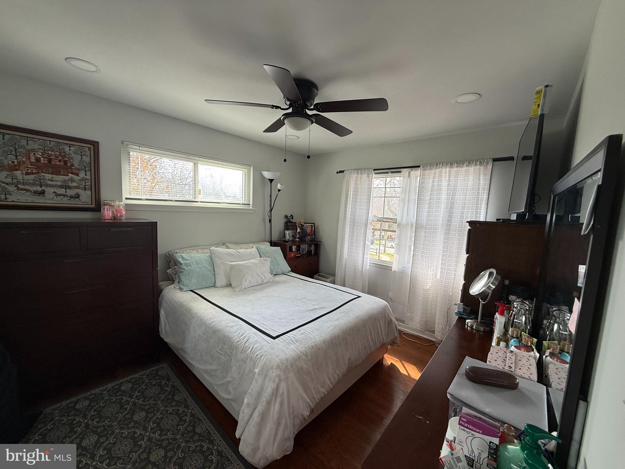 BEL PRE WOODS - Residential