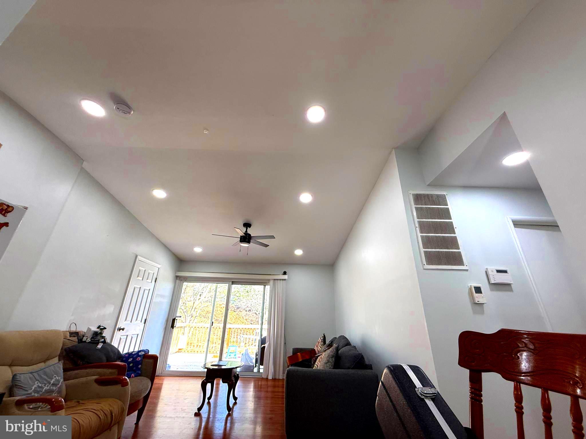 BEL PRE WOODS - Residential