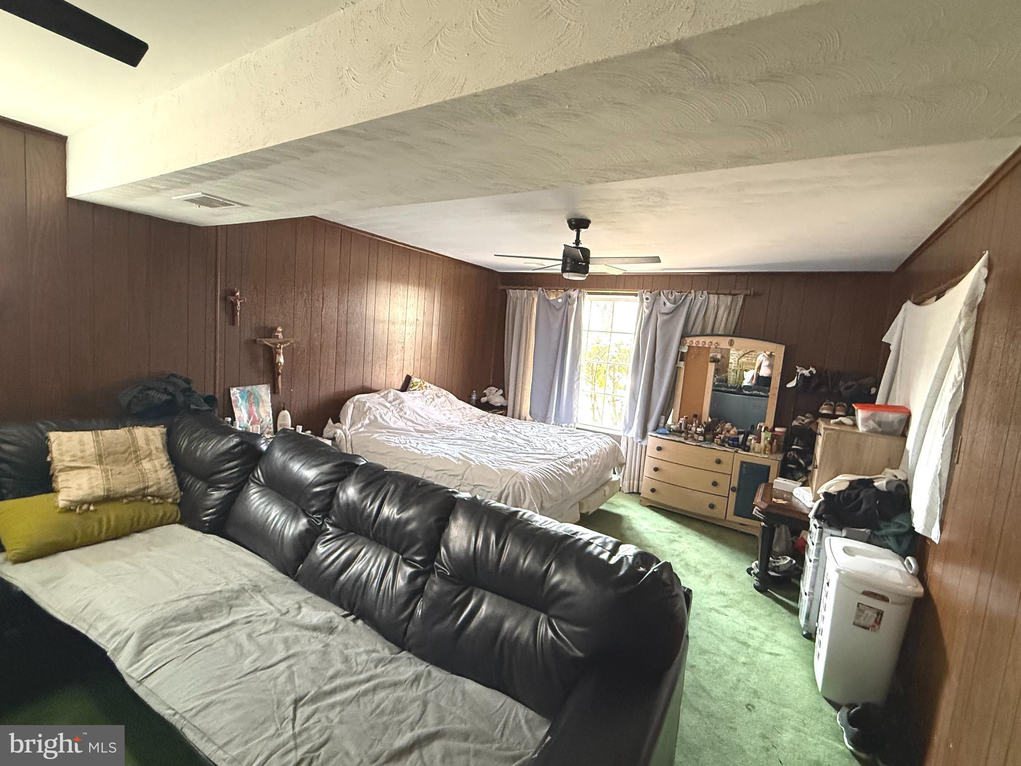 BEL PRE WOODS - Residential