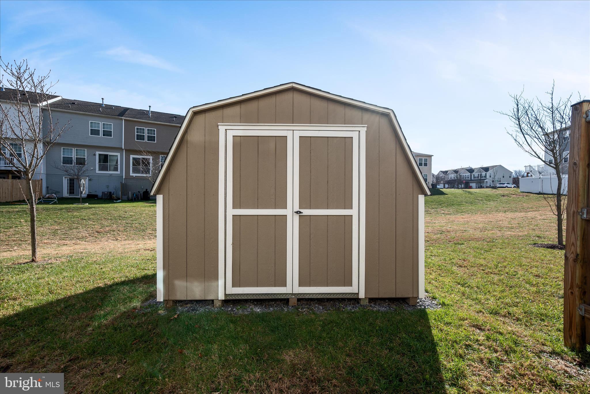 ARCHERS ROCK - Residential Lease