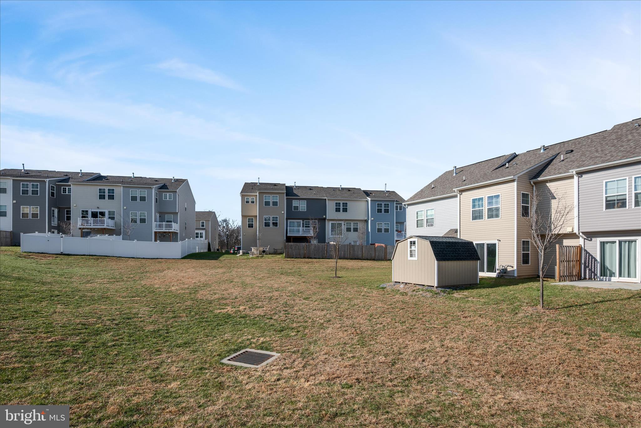 ARCHERS ROCK - Residential Lease