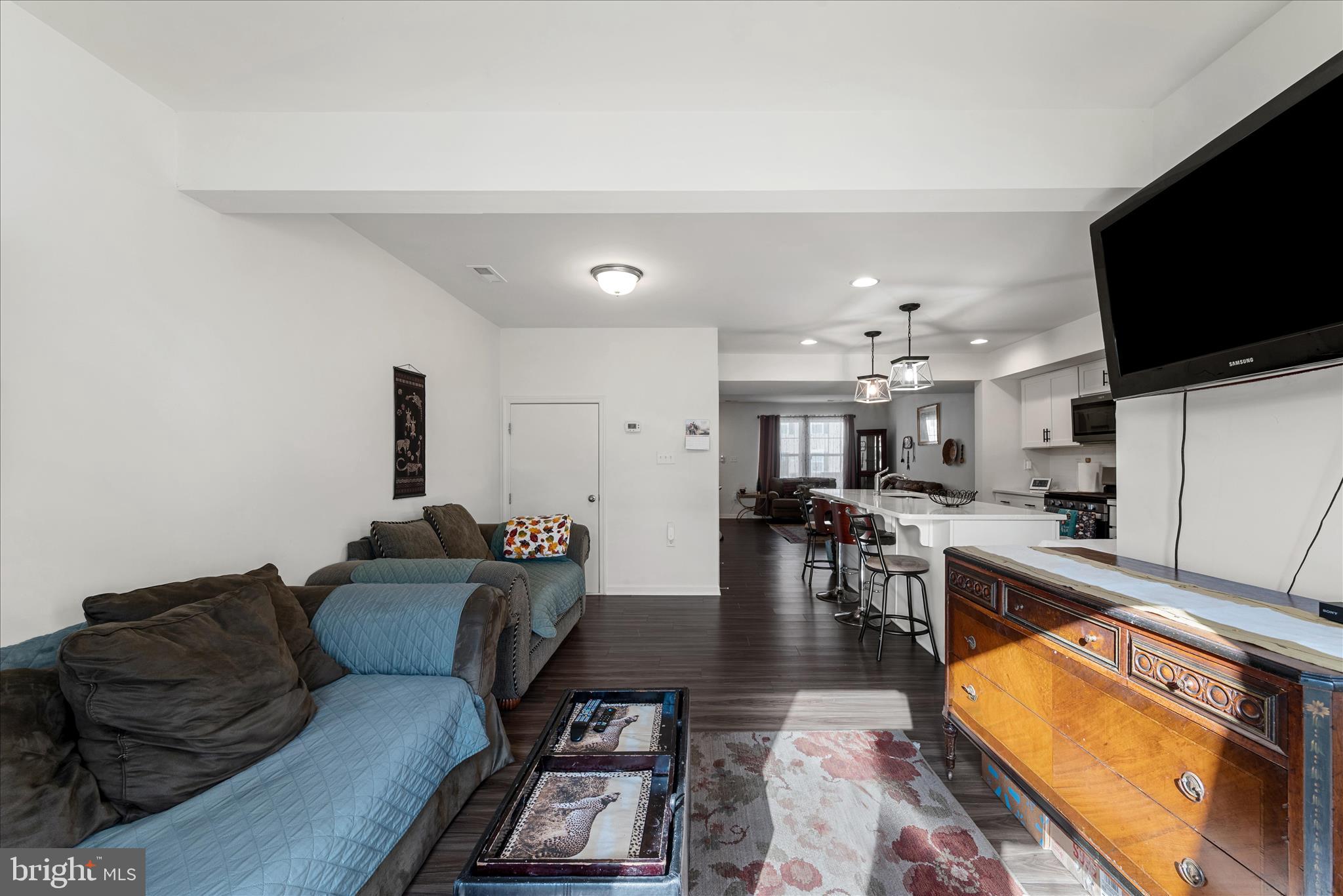 ARCHERS ROCK - Residential Lease